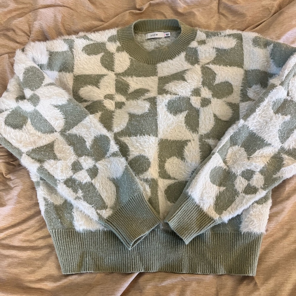 Fluffy Stylish lush Sweater